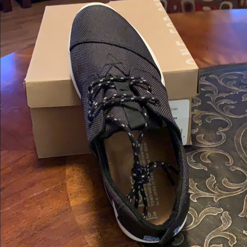 Toms DeL Rey black poly canvas
